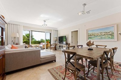 1447-639911-78d1f4f8b6655591b02d22fabb36a692d