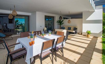 1447-405717-78d1f4f8b6655591b02d22fabb36a692d