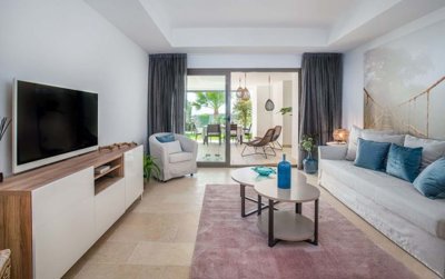 1447-405717-78d1f4f8b6655591b02d22fabb36a692d