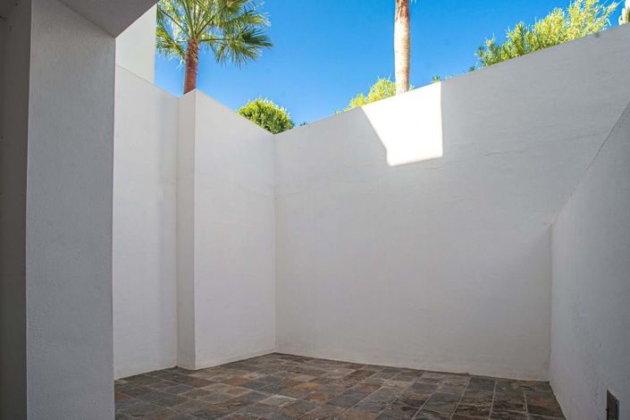 Image No.29-2 Bed Apartment for sale