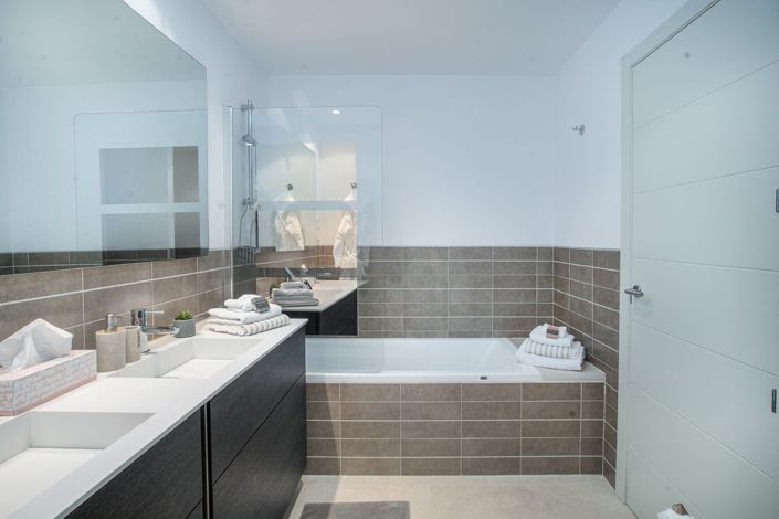 Image No.32-2 Bed Apartment for sale