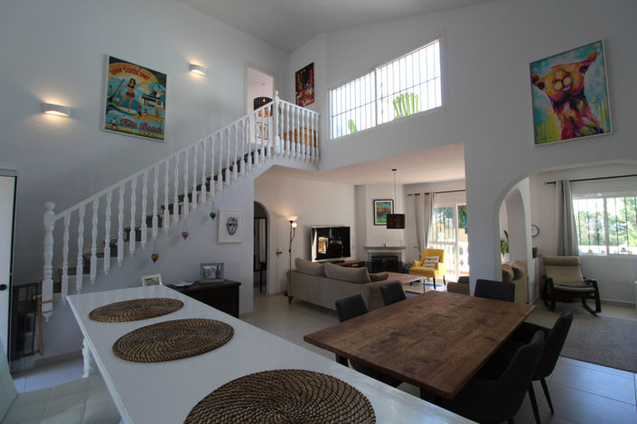 Image No.3-4 Bed Villa for sale