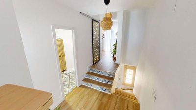 1447-653769-78d1f4f8b6655591b02d22fabb36a692d