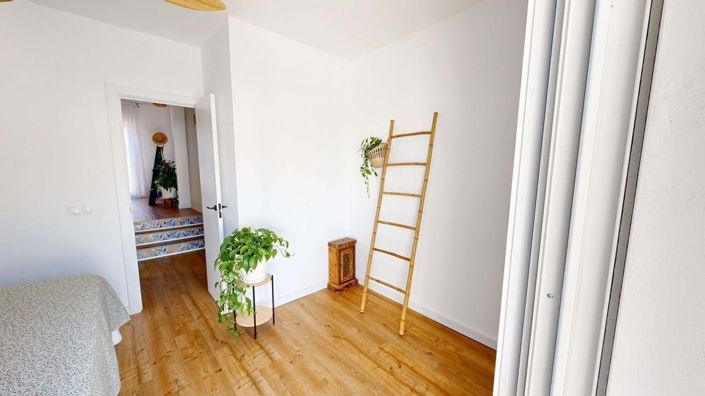 Image No.14-3 Bed Townhouse for sale