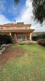 1447-653771-78d1f4f8b6655591b02d22fabb36a692d