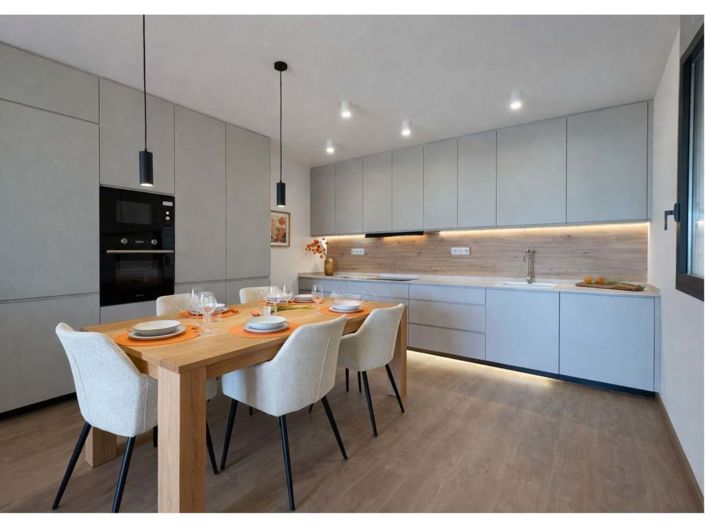 Image No.11-3 Bed Townhouse for sale