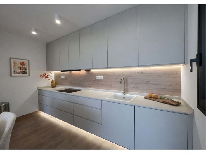 Image No.12-3 Bed Townhouse for sale