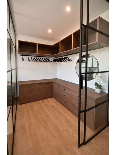 Image No.20-3 Bed Townhouse for sale