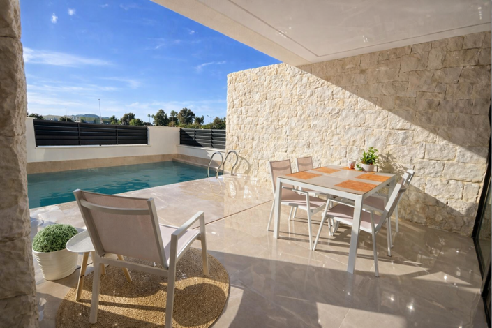 Image No.7-3 Bed Townhouse for sale