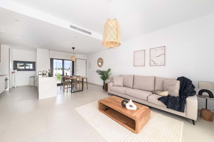 Image No.2-3 Bed Apartment for sale