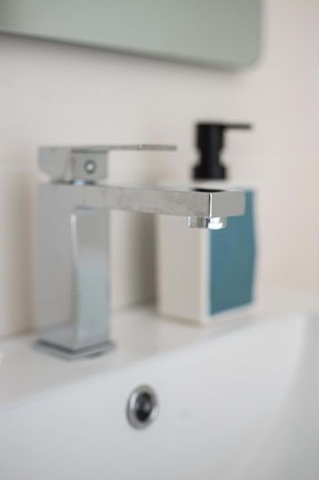 Image No.37-3 Bed Apartment for sale