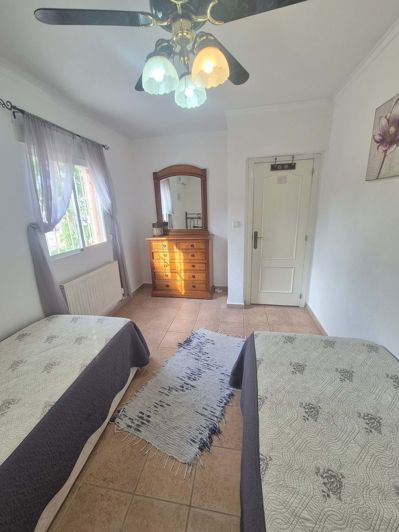 Image No.49-5 Bed Villa for sale