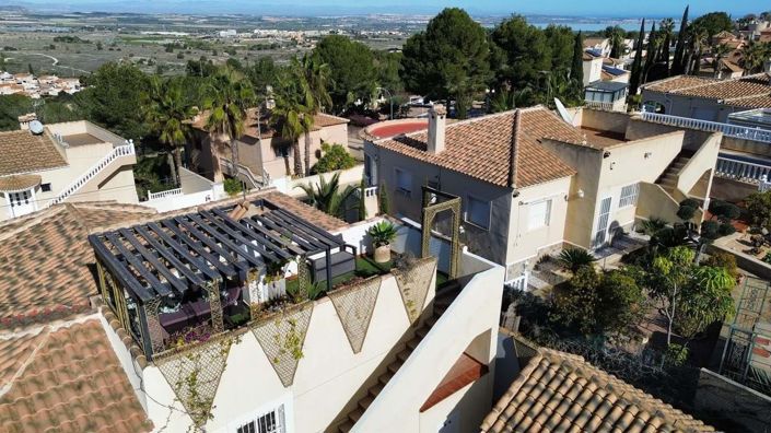 Image No.10-5 Bed Villa for sale