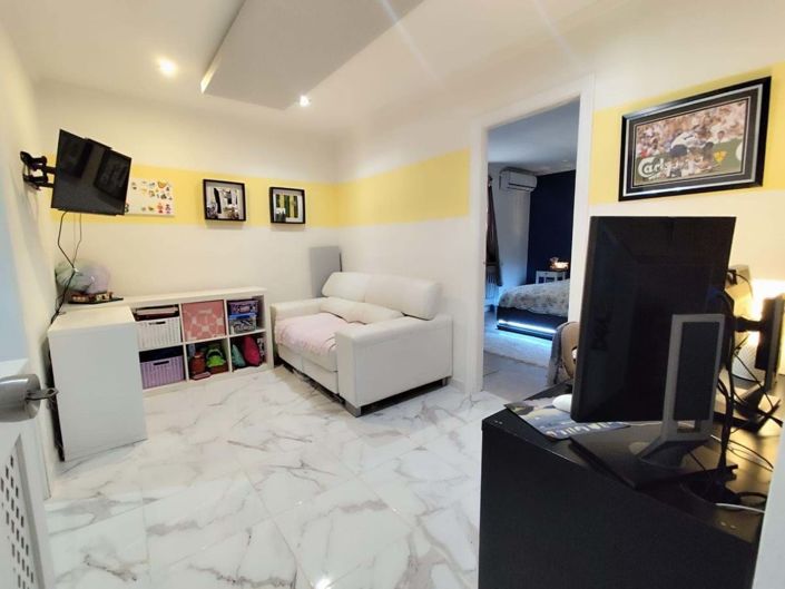 Image No.30-5 Bed Villa for sale