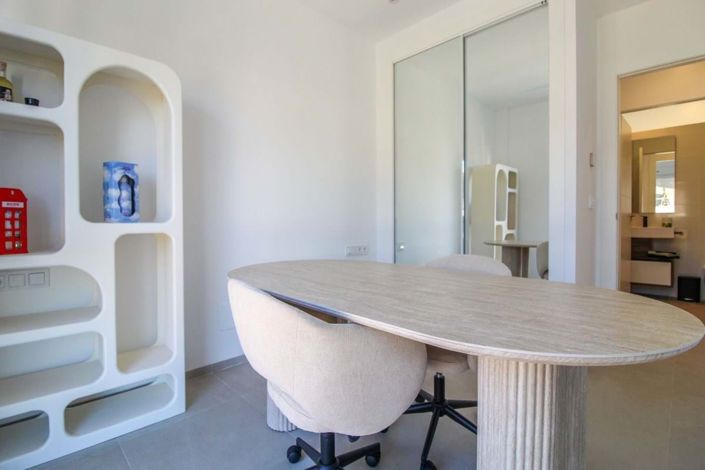 Image No.25-2 Bed Penthouse for sale