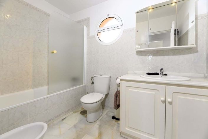 Image No.12-Maison de ville de 3 chambres à vendre à Estepona