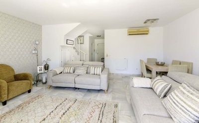 1447-647683-78d1f4f8b6655591b02d22fabb36a692d