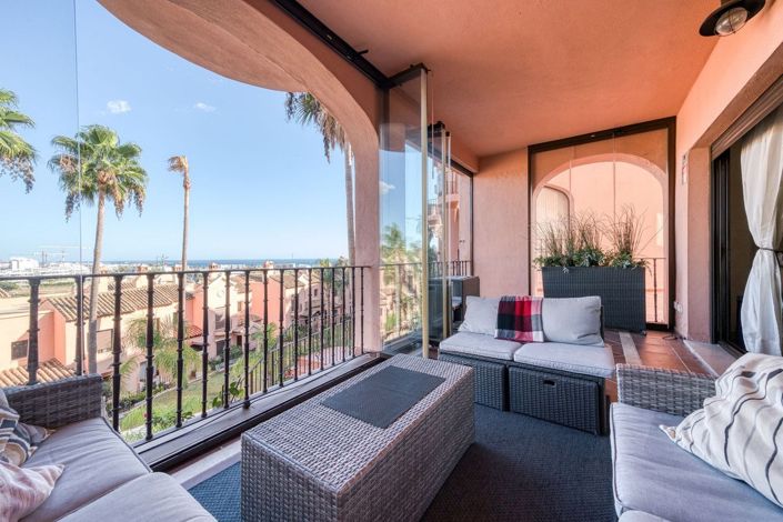 Image No.2-Maison de ville de 3 chambres à vendre à Estepona