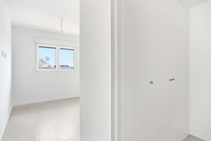 Image No.19-2 Bed Apartment for sale