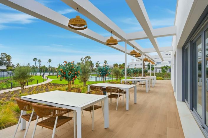 Image No.23-2 Bed Apartment for sale