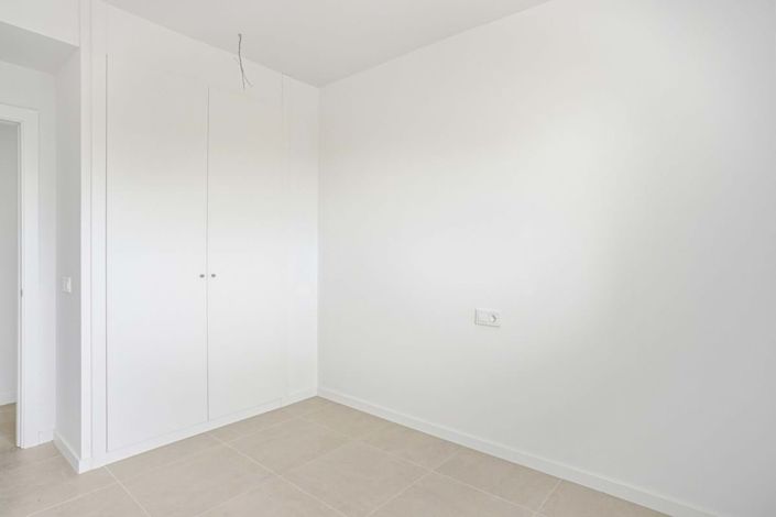 Image No.26-2 Bed Apartment for sale