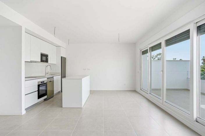 Image No.3-2 Bed Apartment for sale