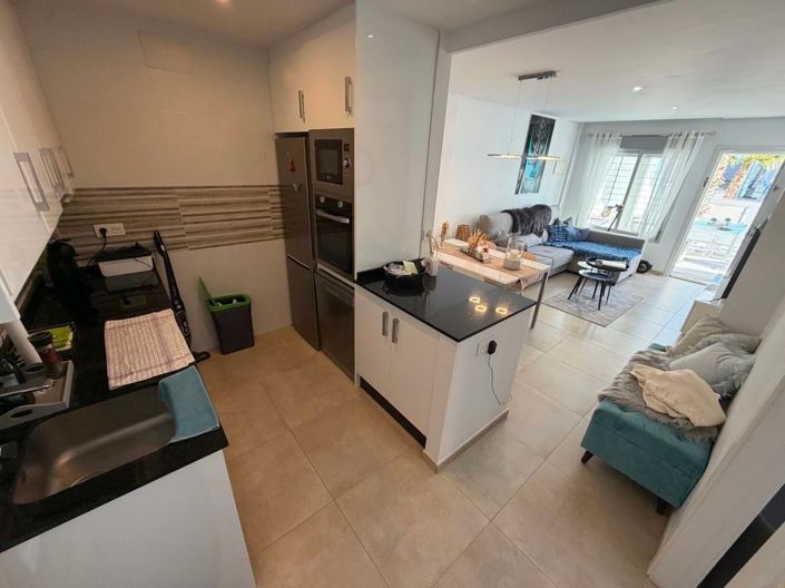 Image No.23-2 Bed Apartment for sale