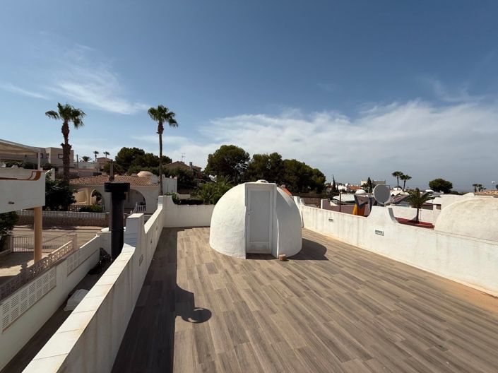 Image No.26-2 Bed Villa for sale