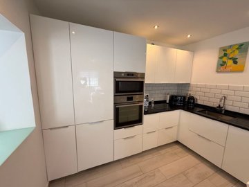 1447-653871-78d1f4f8b6655591b02d22fabb36a692d