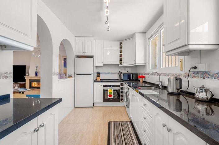 Image No.27-4 Bed Villa for sale