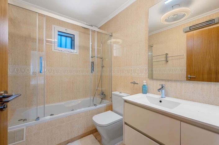 Image No.36-4 Bed Villa for sale