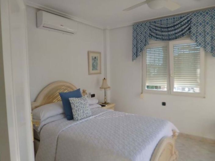 Image No.12-3 Bed Villa for sale