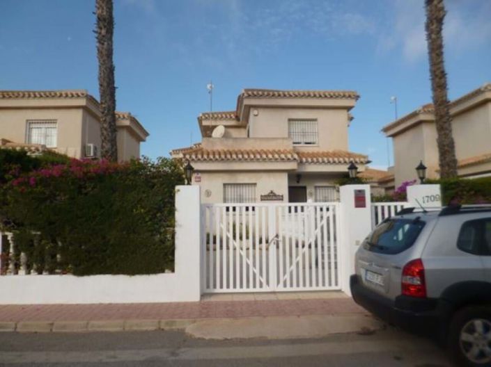 Image No.2-3 Bed Villa for sale