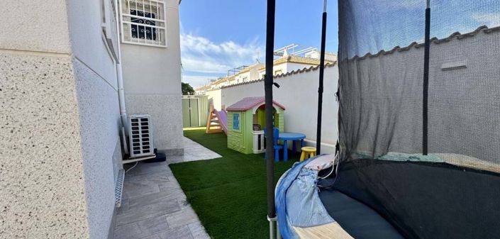 Image No.29-3 Bed Villa for sale