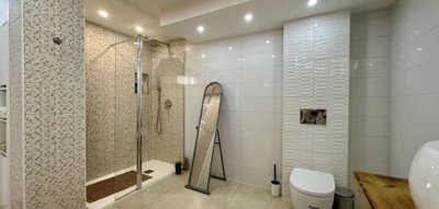 1447-653875-78d1f4f8b6655591b02d22fabb36a692d