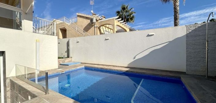 Image No.9-3 Bed Villa for sale