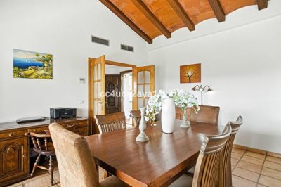 1447-649039-78d1f4f8b6655591b02d22fabb36a692d