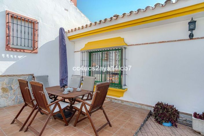 Image No.12-3 Bed Semi-Detached for sale