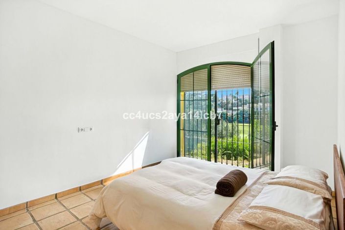 Image No.24-3 Bed Semi-Detached for sale