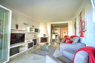 1447-648039-78d1f4f8b6655591b02d22fabb36a692d