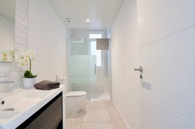 1447-645525-78d1f4f8b6655591b02d22fabb36a692d