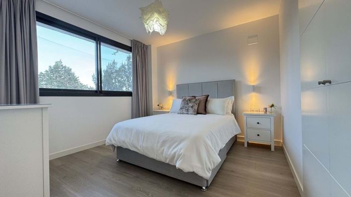 Image No.10-2 Bed Apartment for sale