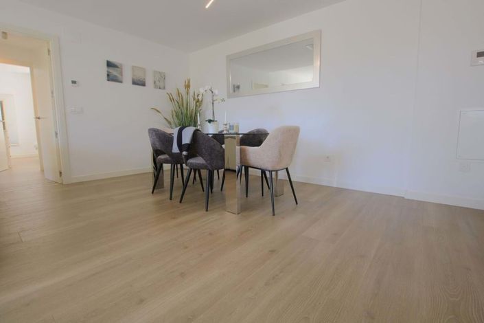 Image No.21-2 Bed Apartment for sale