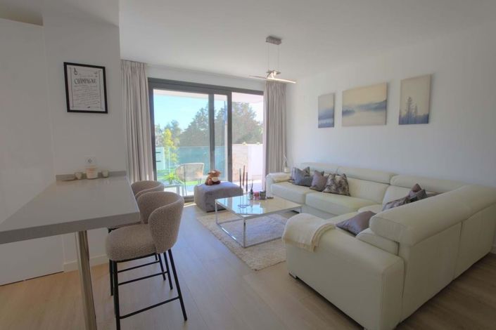 Image No.24-2 Bed Apartment for sale