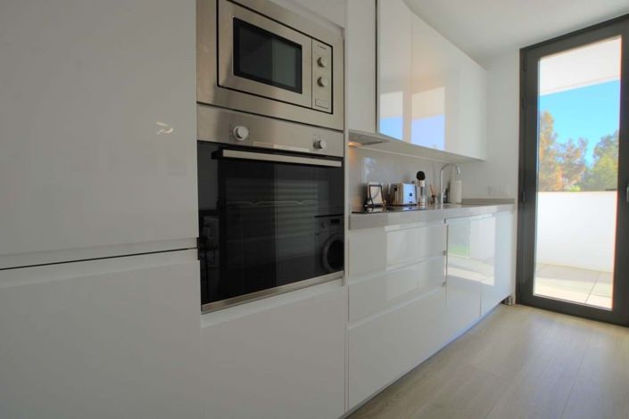 Image No.25-2 Bed Apartment for sale