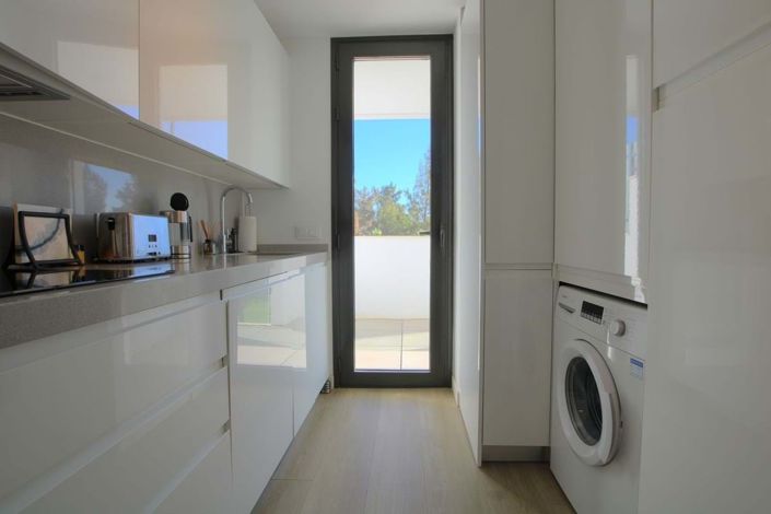 Image No.26-2 Bed Apartment for sale