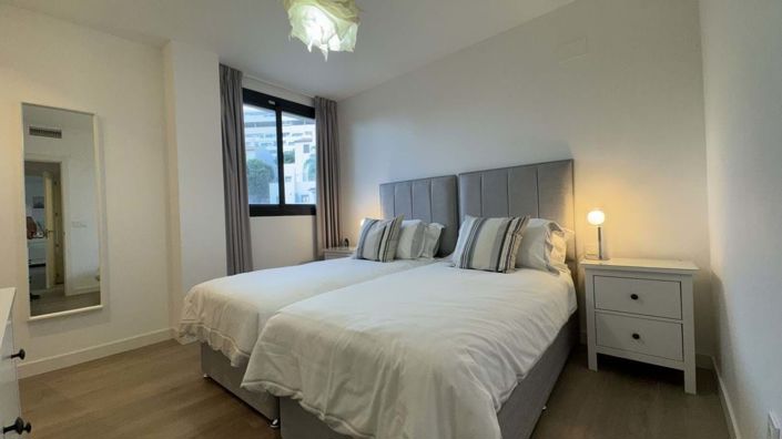 Image No.8-2 Bed Apartment for sale