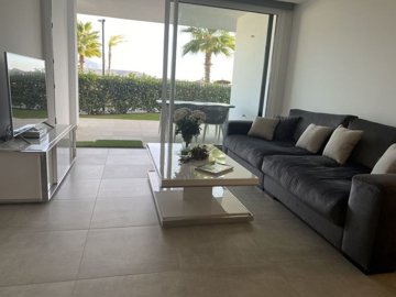 1447-653877-78d1f4f8b6655591b02d22fabb36a692d