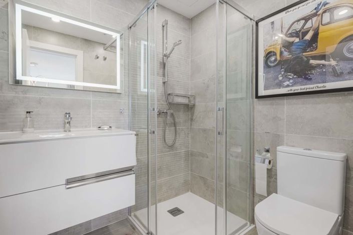 Image No.28-2 Bed Apartment for sale