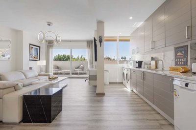 1447-653929-78d1f4f8b6655591b02d22fabb36a692d